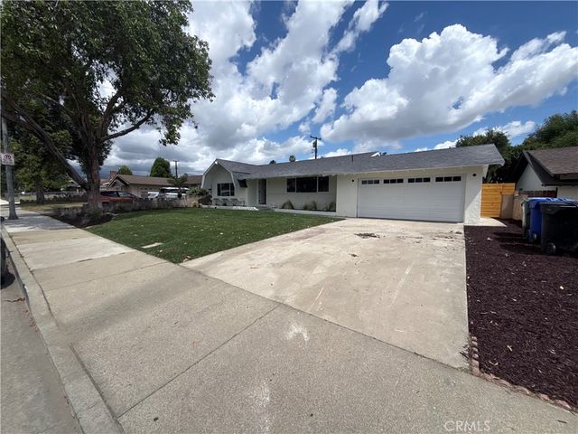 1950 Royalty, Pomona, CA 91767