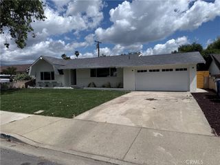 1950 Royalty, Pomona, CA 91767