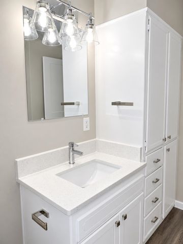 1737 S Fern Ave, Wichita, KS 67213