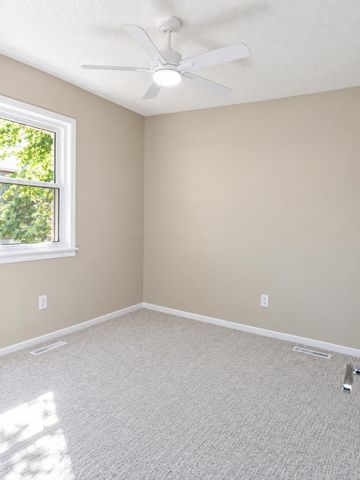 1737 S Fern Ave, Wichita, KS 67213