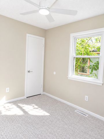 1737 S Fern Ave, Wichita, KS 67213