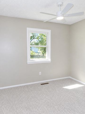 1737 S Fern Ave, Wichita, KS 67213