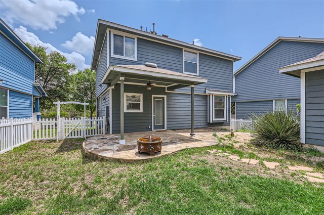 909 E Park ST, Cedar Park, TX 78613