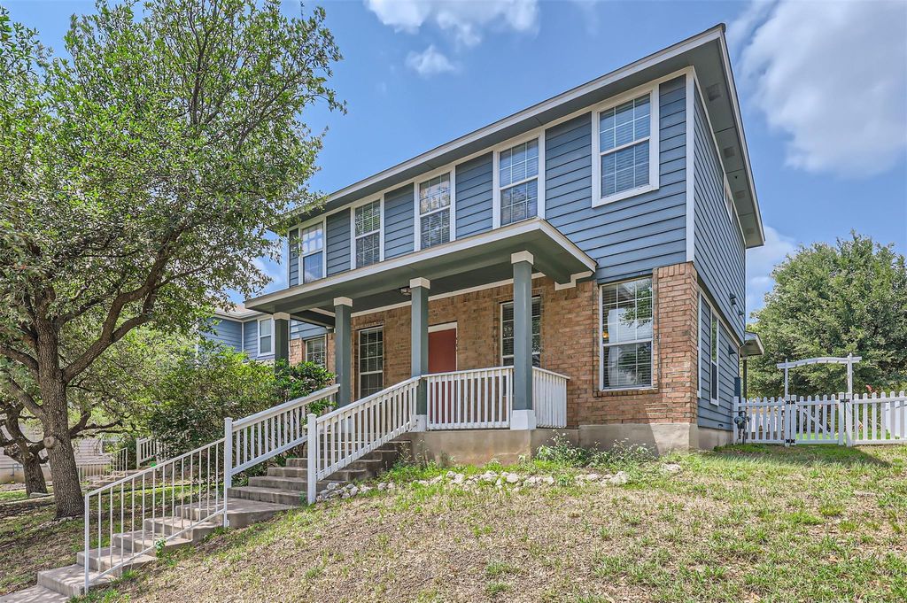 909 E Park ST, Cedar Park, TX 78613