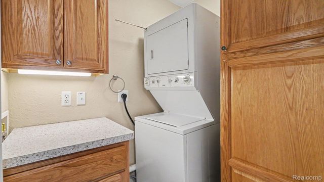 1429 Millbrook Trail 172, Pittsfield Charter Township, MI 48108