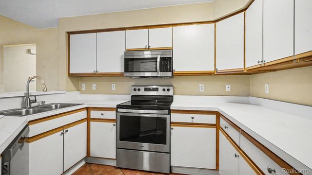 1429 Millbrook Trail 172, Pittsfield Charter Township, MI 48108