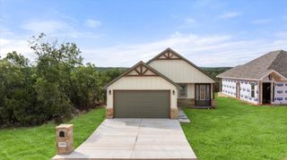 1411 Ridgeview Circle, Granbury, TX 76048