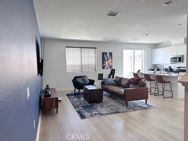 32568 Ventura Lane, Winchester, CA 92596