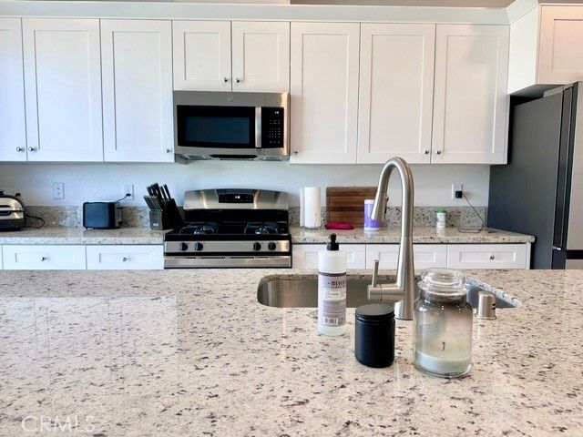 32568 Ventura Lane, Winchester, CA 92596