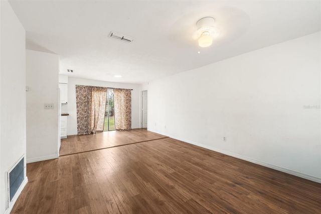 1911 SE 14TH AVENUE, Gainesville, FL 32641