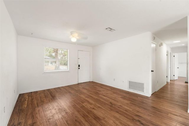 1911 SE 14TH AVENUE, Gainesville, FL 32641