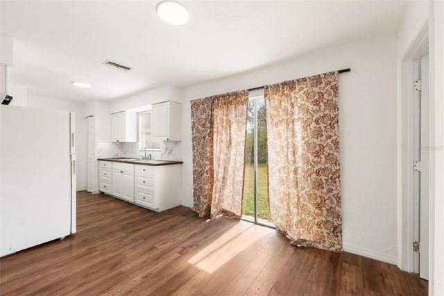 1911 SE 14TH AVENUE, Gainesville, FL 32641