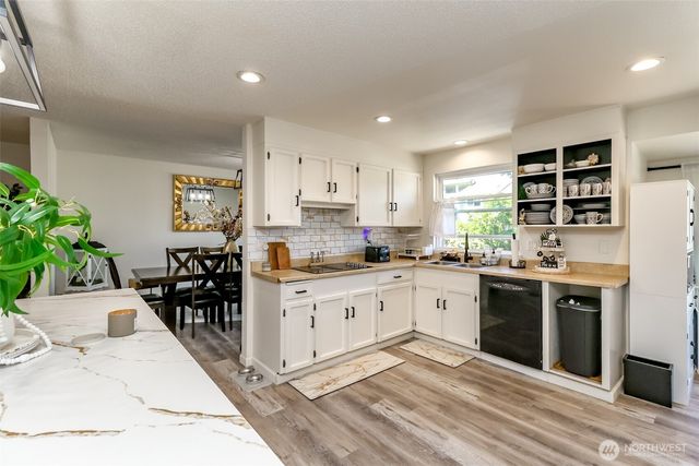 3542 71st Avenue W, University Place, WA 98466