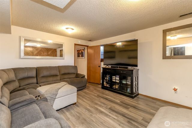 3542 71st Avenue W, University Place, WA 98466
