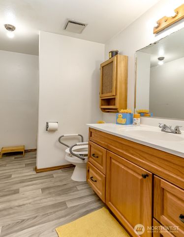 3542 71st Avenue W, University Place, WA 98466