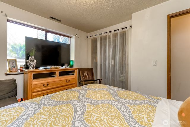 3542 71st Avenue W, University Place, WA 98466