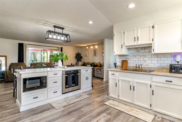 3542 71st Avenue W, University Place, WA 98466