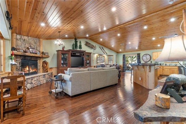 261 Crater Lake, Big Bear Lake, CA 92315