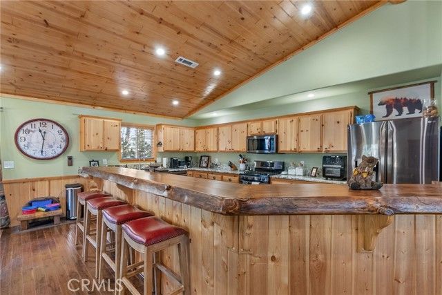 261 Crater Lake, Big Bear Lake, CA 92315