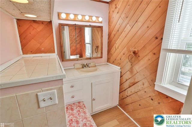 933 South Filmore Street, Allentown City, PA 18103