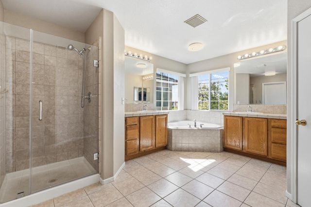 4504 Helens Oaks Cir, Stockton, CA 95210