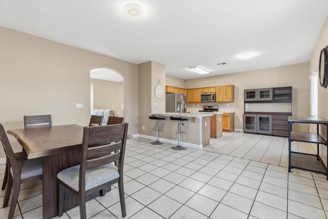 4504 Helens Oaks Cir, Stockton, CA 95210