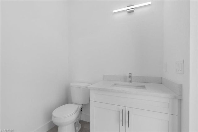 817 Jacaranda PKWY E, Cape Coral, FL 33909