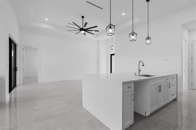 817 Jacaranda PKWY E, Cape Coral, FL 33909