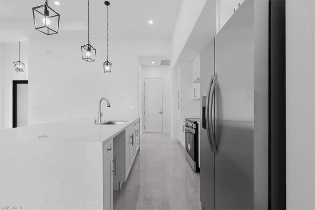 817 Jacaranda PKWY E, Cape Coral, FL 33909