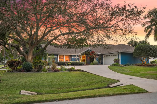 1022 SW Tiburon Way, Palm City, FL 34990