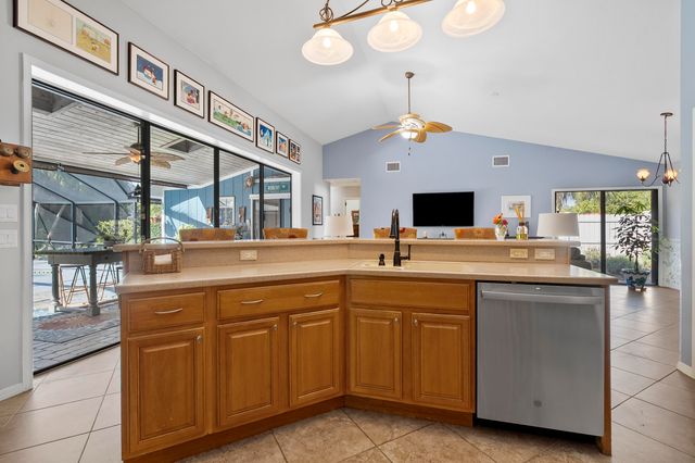 1022 SW Tiburon Way, Palm City, FL 34990