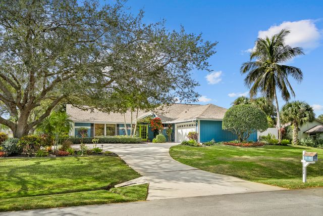 1022 SW Tiburon Way, Palm City, FL 34990