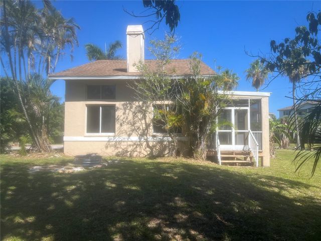 908 35TH AVENUE DRIVE W, Palmetto, FL 34221