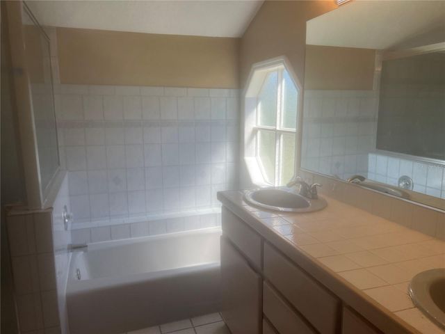 908 35TH AVENUE DRIVE W, Palmetto, FL 34221