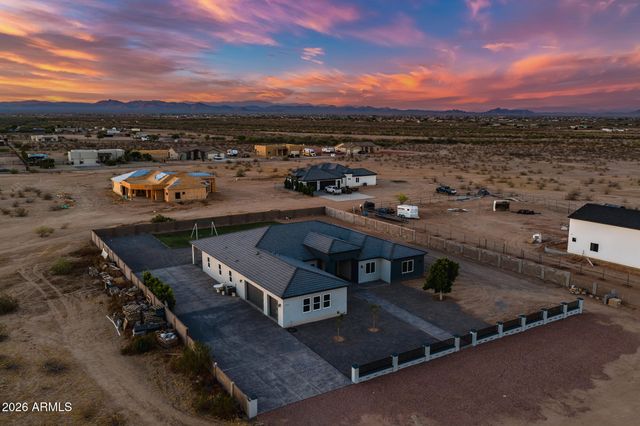 23532 W Jomax Road, Wittmann, AZ 85361