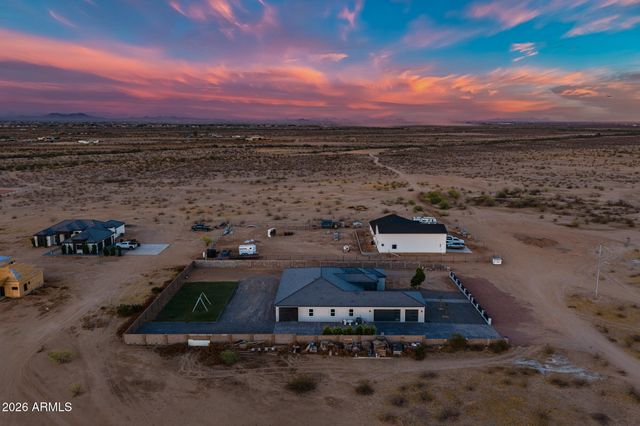 23532 W Jomax Road, Wittmann, AZ 85361