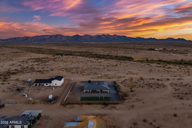 23532 W Jomax Road, Wittmann, AZ 85361