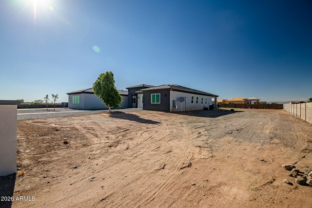 23532 W Jomax Road, Wittmann, AZ 85361