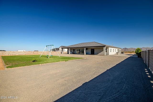 23532 W Jomax Road, Wittmann, AZ 85361