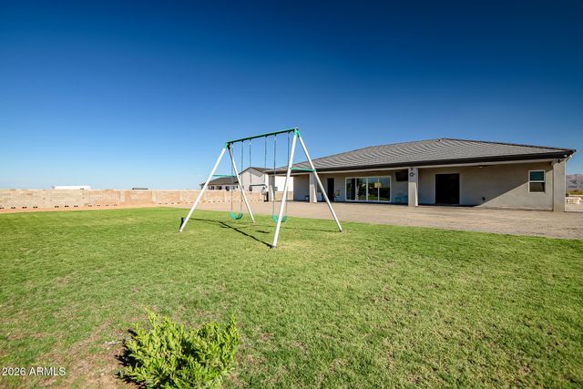 23532 W Jomax Road, Wittmann, AZ 85361