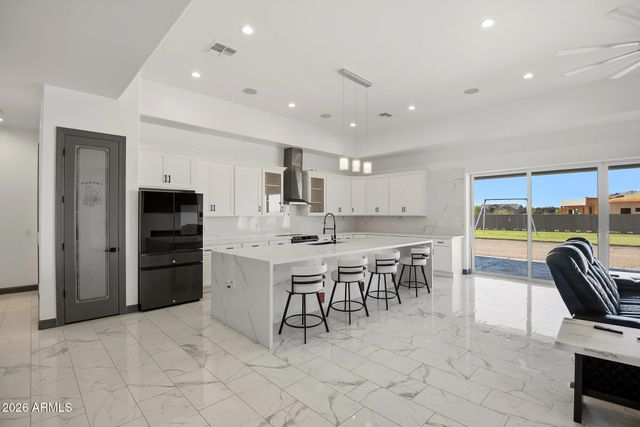 23532 W Jomax Road, Wittmann, AZ 85361