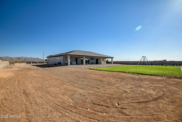 23532 W Jomax Road, Wittmann, AZ 85361