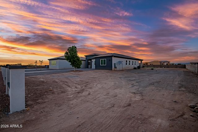 23532 W Jomax Road, Wittmann, AZ 85361