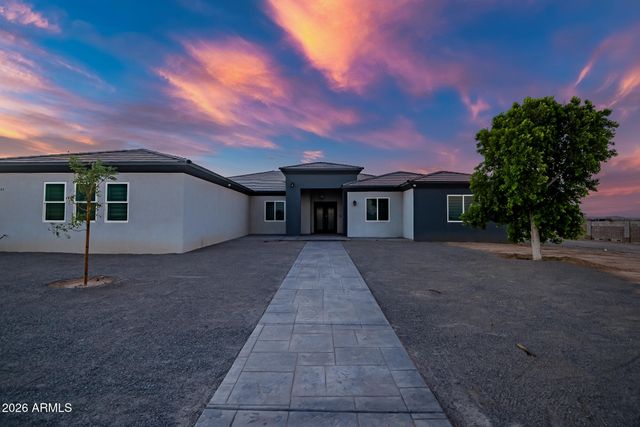 23532 W Jomax Road, Wittmann, AZ 85361