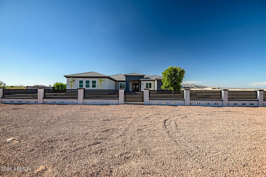 23532 W Jomax Road, Wittmann, AZ 85361 — photo 2
