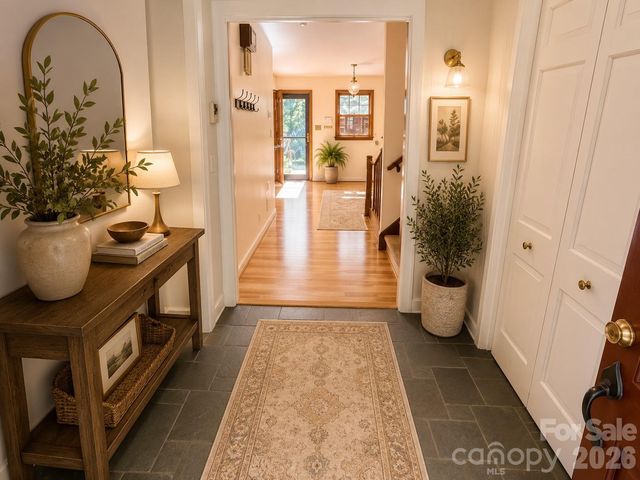 845 Cherokee Place SW, Lenoir, NC 28645