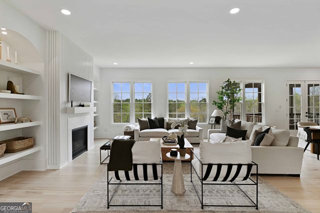 3170 Glastonbury Lane, Suwanee, GA 30024