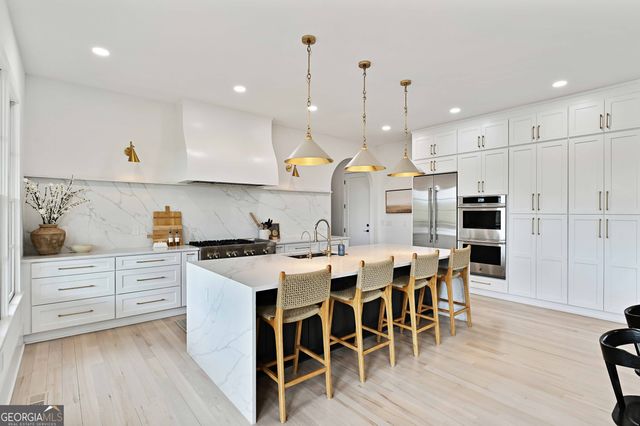 3170 Glastonbury Lane, Suwanee, GA 30024
