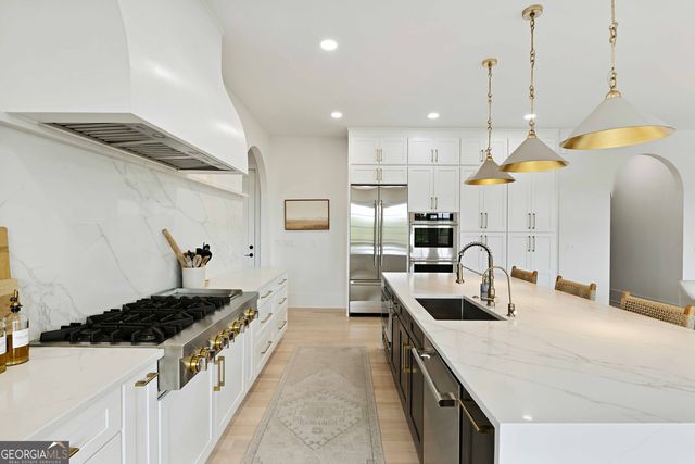 3170 Glastonbury Lane, Suwanee, GA 30024