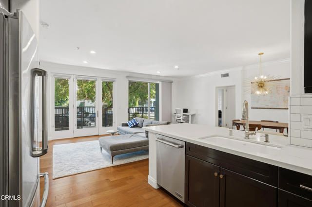 629 Traction Avenue 105, Los Angeles, CA 90013